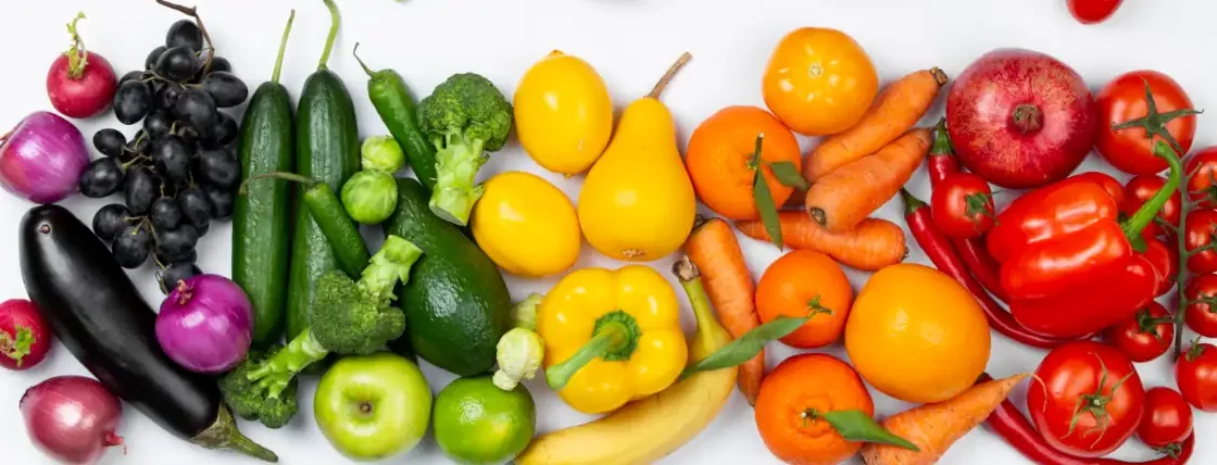 Assiette Colorée Plus de Nutriments pour la Santé